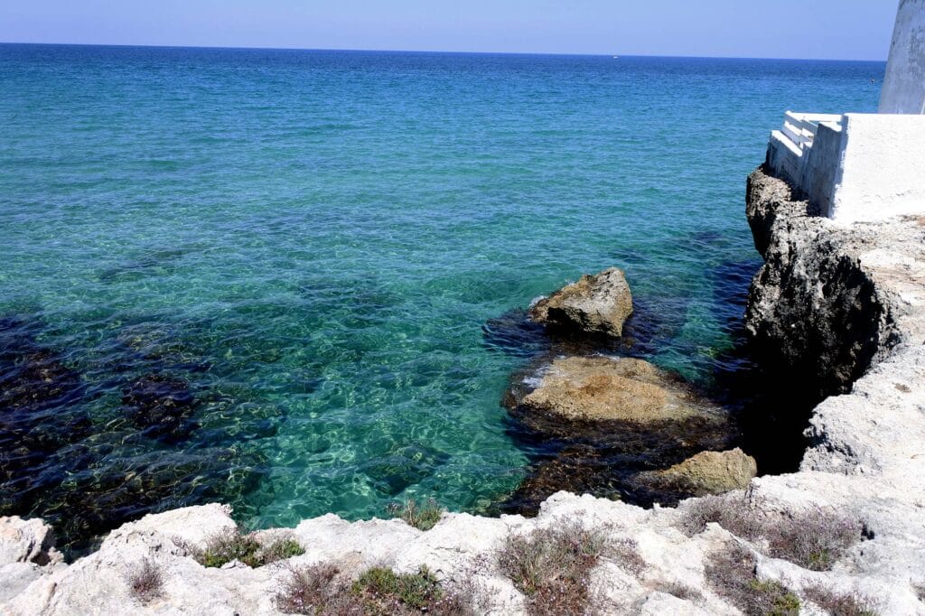 Spiagge con mare cristallino in puglia