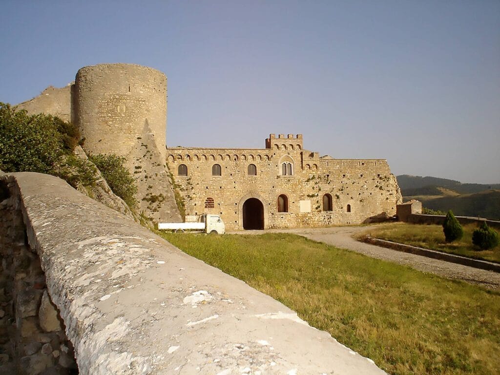 Castello Bovino Cosa vedere a Bovino