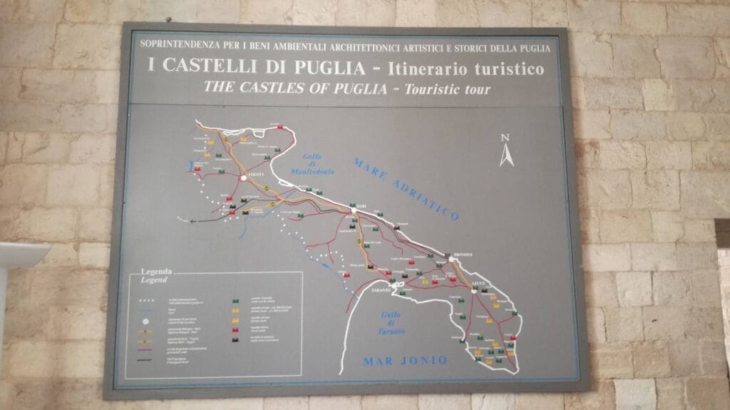 Mappa castelli Puglia I castelli di Puglia - Itinerario turistico
