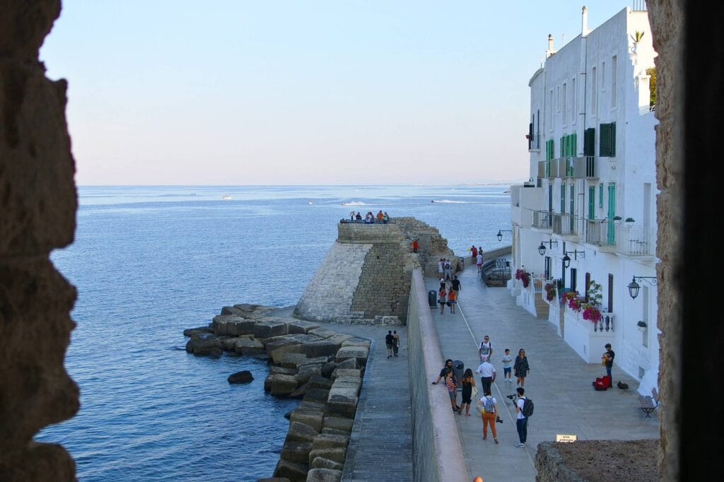 Centro storico di Monopoli sul mare