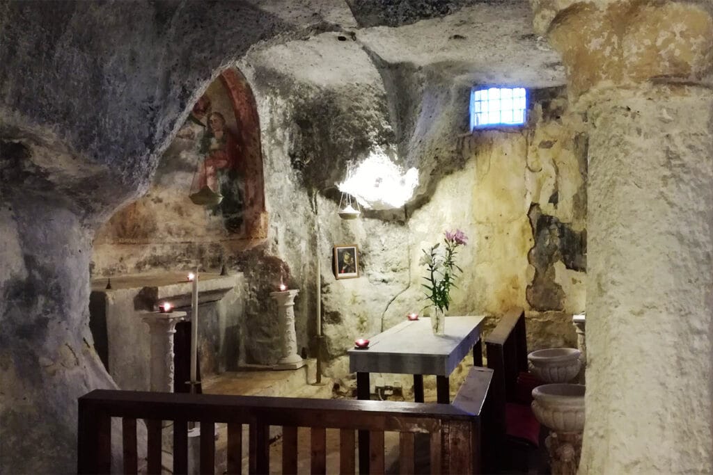 arte cultura luoghi di culto tour religioso monopoli Chiesa rupestre a Monopoli Puglia